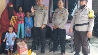 Kapolres Touna Sambangi Keluarga Napiter dan Serahkan Sembako