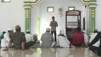 Safari Sholat Jumat, KBO Satbinmas Polres Touna Ajak Warga Jaga Kamtibmas