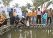 Bersama Kalapas, Wabup Touna Tebarkan Benih Ikan Nila di Lapas Ampana