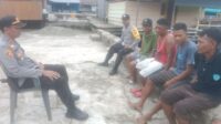 Kapolsek Walea Kepulauan Jumat Curhat Dengan Nelayan Terima Keluhan Terkait Kelangkaan BBM
