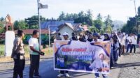 Bersama Danramil Kapolsek Ulubongka Lepas Jalan Santai Alumni SMU 1 Ulubongka