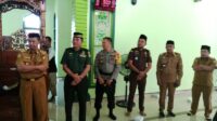 Kapolsek Ampana Kota Wakili Kapolres Hadiri Pelepasan Jemaah Calon Haji Kabupaten Touna