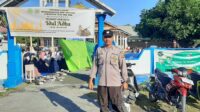 Pastikan Lancar dan Tertib Sholat Idul Adha, Personil Polsek Ampana Kota Lakukan Pengamanan