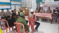 Jumat Curhat, Polres Touna Sambangi Kantor Desa Sumoli