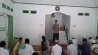 Selesai Sholat Jumat Berjamaah, Bripka Jabbar Abu Sampaikan Pesan Kamtibmas