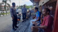 Personil Polsek Ampana Tete Patroli Sambang Ajak Warga Jaga Kamtibmas