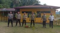 Aksi Polsek Wakep Lestarikan Penghijauan Dengan Tanam Puluhan Bibit Pohon
