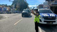 Ciptakan Kamseltibcar Lantas di Pagi Hari, Sat Lantas Polres Touna Pengaturan Lalu Lintas