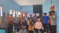 Dengar Langsung Keluhan Warga, Wakapolres Touna Jumat Curhat di Desa Labuan