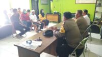 Kapolsek Ampana Tete Gelar Jumat Curhat Dengar Keluhan dan Masukan Warga Desa Mantangisi