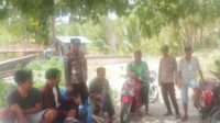 Sambang ke Pesisir Pantai, Personil Polsek Tojo Ciptakan Rasa Aman Bagi Nelayan