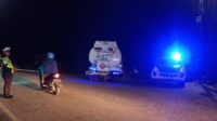 Sat Lantas Polres Touna Berikan Pelayanan Saat Malam Hari