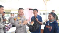 Baksos AKABRI-91, Kapolda Sulteng Serahkan Bantuan di Lore Selatan Poso