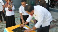 Bupati Mohammad Lahay Resmikan Lapangan Basket SMA Negeri 1 Ampana Kota