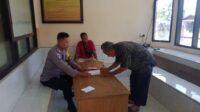 Bhabinkamtibmas di Ampana Kota Mediasi Warga Terkait Kerjasama Depot Air Minum