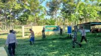 Wujud Soliditas TNI-Polri, Polsek Ampana Kota Ikuti Kegiatan Karya Bakti Kodim 1307/Poso