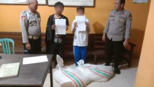 Bawa Ratusan Kantong Miras Cap Tikus, 2 Warga Labuan Diamankan Polisi