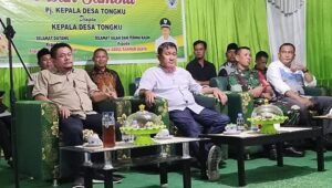 Hadiri Pisah Sambut Kepala Desa Tongku, Ini Pesan Bupati Touna