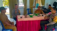 Kapolsek Ampana Kota Sambang Kantor Desa Sabulira Toba Koordinasi Kamtibmas