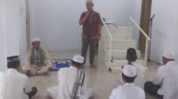 Cooling System Pemilu Damai, Kasat Reskrim Polres Touna Sholat Jumat Berjemaah di Mesjid Ikhalasul Amal Uentanaga Atas