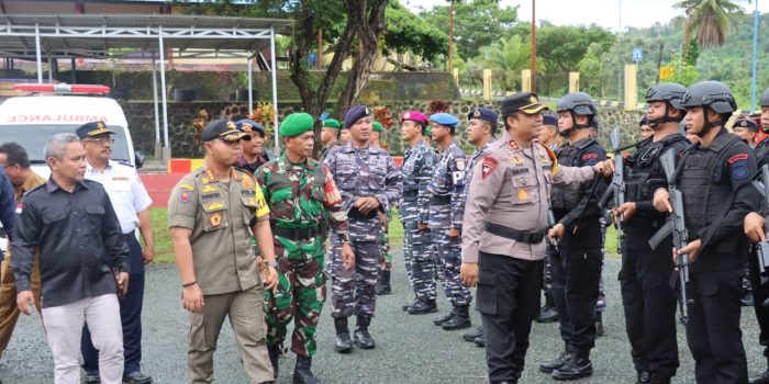 Cek Kesiapan Pengamanan TPS Pemilu 2024, Polres Buol Laksanakan Apel Pergeseran Personel
