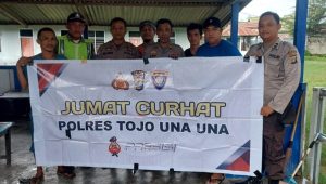 Sat Binmas Polres Touna Laksanakan Jumat Curhat Bersama Sopir Truk