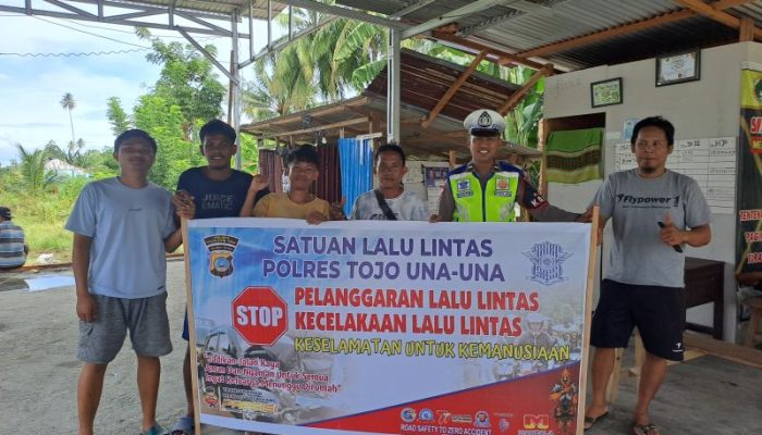 Unit Kamsel Satlantas Polres Touna Sosialisasi Tertib Berlalu Lintas Kepada Masyarakat
