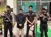 Bersenjata Lengkap Dua Personel Sat Samapta Polres Touna Kawal Tersangka ke Pengadilan Negeri Poso