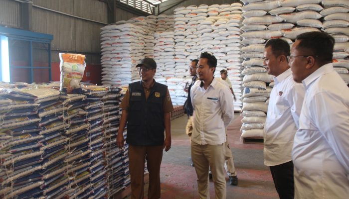 Jelang Hari Raya Idul Fitri 1445 H, Polda Sulteng Lakukan Pengecekan Harga Pangan di Tiga Lokasi