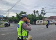 Ajak Pengendara Tertib Berlalulintas, Unit Kamsel Satlantas Polres Touna Laksanakan Penling