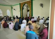 Tingkatkan Kadar Keimanan Warga Binaan, Lapas Ampana Sholat Jumat Perdana di Bulan Ramadhan