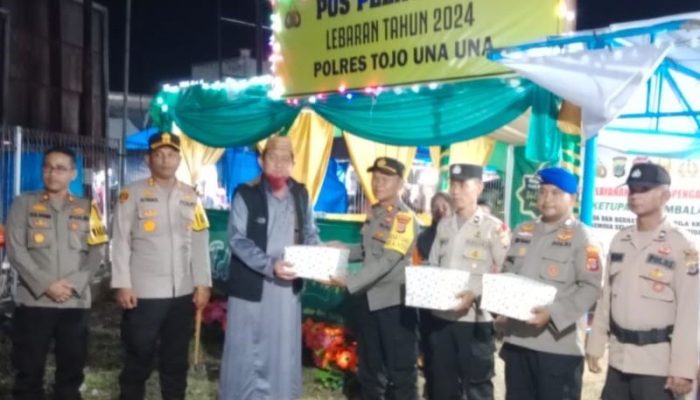 Kunjungi Pos Pengamanan Lebaran Idul Fitri, Bupati Touna Berikan Bingkisan Lebaran