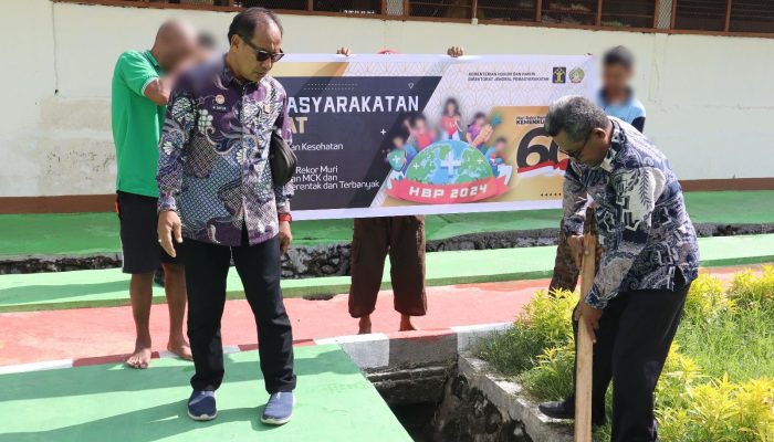 Pemasyarakatan Sehat, Lapas Ampana Gelar Pembersihan MCK dan Drainase Sambut HBP ke-60