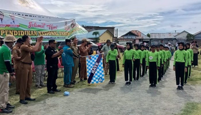 Sambut Hardiknas, Disdikpora Touna Gelar Lomba Gerak Jalan Untuk Tingkat SD dan SMP