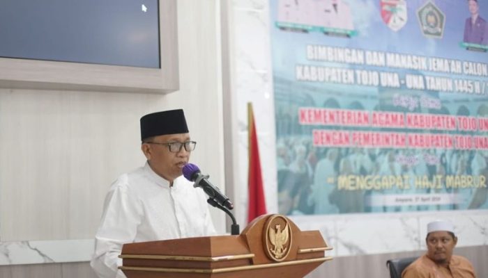 Wakili Bupati Touna, Asisiten Adiministrasi Umum Buka Manasik Haji