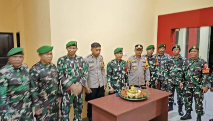 Polsek Petasia Dapat Surprise Dari Koramil 1311-03/Petasia di Hari Bhayangkara ke -78