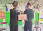 Kalapas Ampana Serahkan Hadiah Kepada Juara Lomba HUT RI Ke-79 dan Hari Pengayoman Tahun 2024
