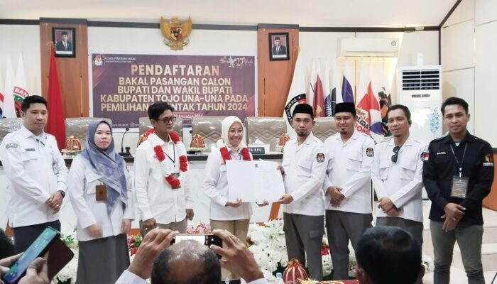 Pasangan Sovianur Kure dan Lucky Lasahido Resmi Daftar ke KPU Touna