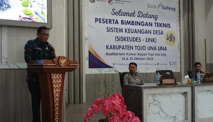 Buka Bimtek Siskeudes-Link, Pj. Sekda Touna Ajak Kepala Desa dan Perangkatnya Berkolaborasi Secara Aktif, Baik Dengan Pemerintah Daerah Maupun Lembaga Pengawas