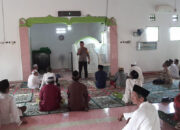 Kapolsek Ampana Kota Laksanakan Jumat Keliling Dalam Rangka Colling System Pasca Pemungutan Suara