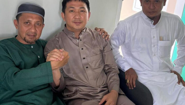Sosok Pemimpin Yang Bijaksana dan Rendah Hati, Ilham Temui Rival Imam Lahay Pasca Pilkada Touna