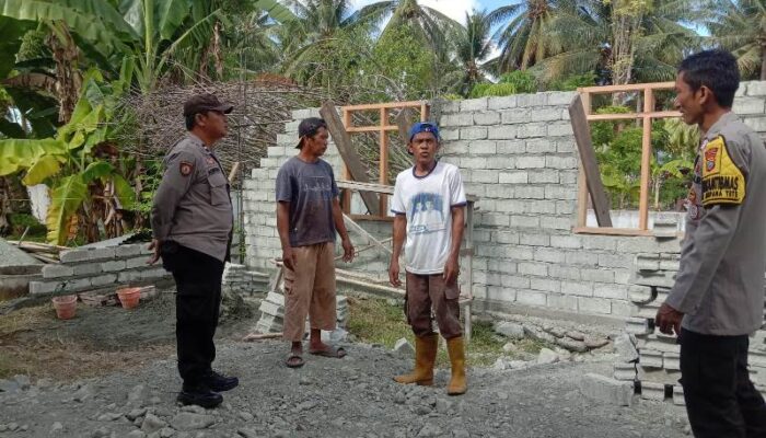 Laksanakan KRYD, Polsek Ampana Tete Himbau Warga Melalui Patroli Dialogis