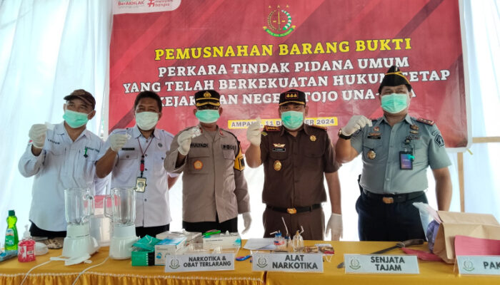 Kejari Touna Musnahkan Barang Bukti dari 18 Perkara Pidana Umum