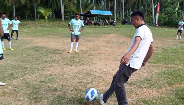 Turnamen Sepak Bola Piala Kolaborasi Desa Kajulangko, Pemdes-Kartar Cup 2024 Resmi Digelar