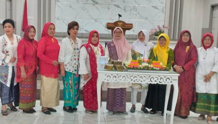 Pemkab Touna Peringati Hari Ibu ke 96 Tahun 2024
