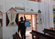 Antisipasi Ancaman, Polres Touna Gaet Tim Jibom Brimobda Sulteng Sterilisasi Gereja