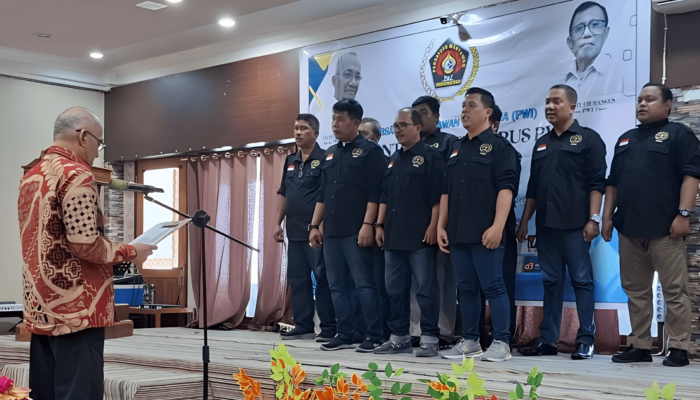 Rusli Suwandi Kembali Pimpin PWI Poso, Tri Putra: Pers Harus Jadi Penyambung Lidah