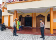 Berikan Rasa Aman dan Nyaman, Samapta Polres Touna Patroli di Gereja