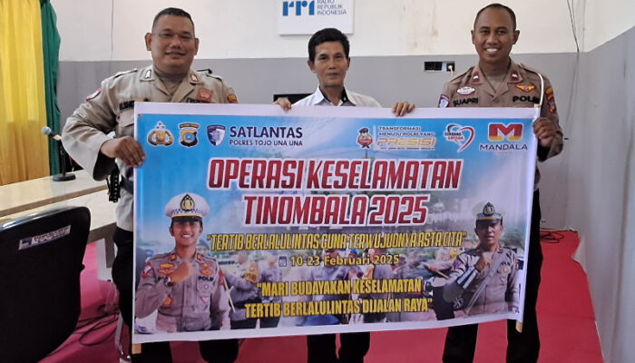 Subsatgas Binluh Satgas Preemtif Ops Keselamatan 2025 Polres Touna Beri Himbauan Tertib Berlalu Lintas Melalui Radio RRI