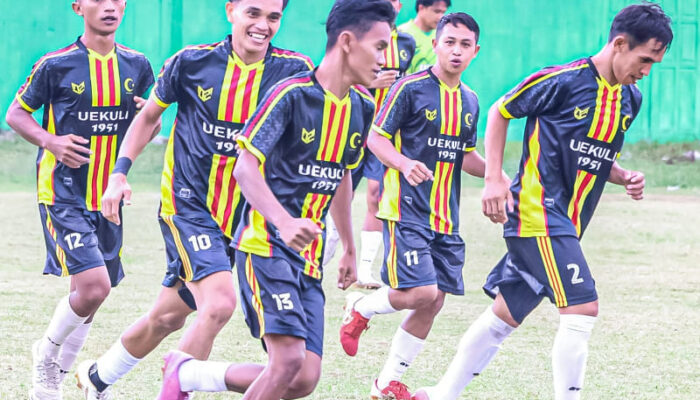 Tumbangkan Ampana Tete Selection Lewat Adu Penalti, Attom FC ke Semifinal Turnamen Kapolres Touna Cup 2025
